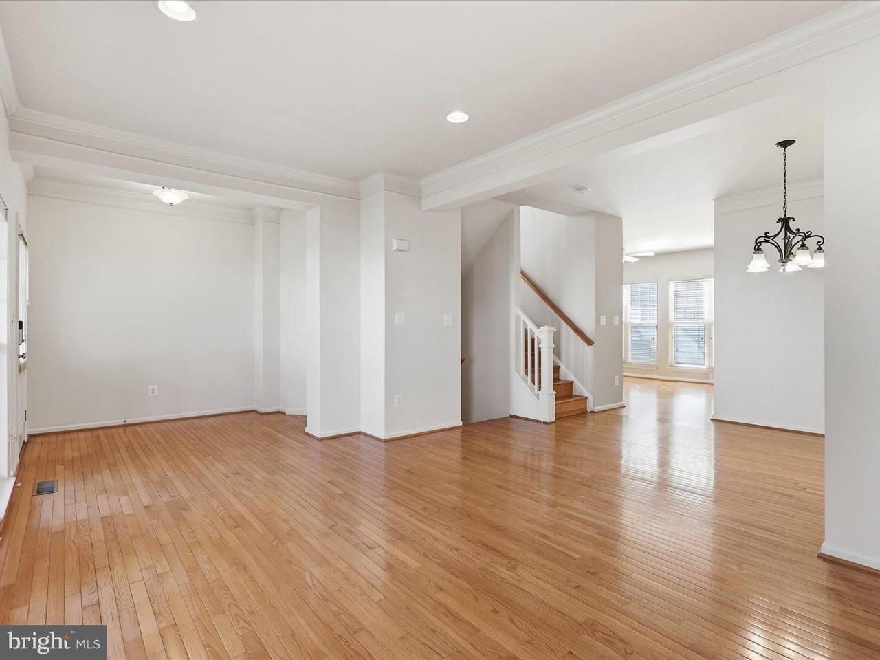 7752 Grandwind Dr - Photo 4 of 27