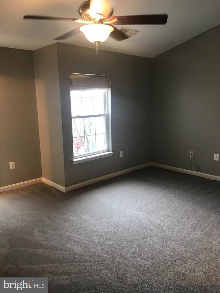 4662 Deerwatch Dr - Photo 2 of 41