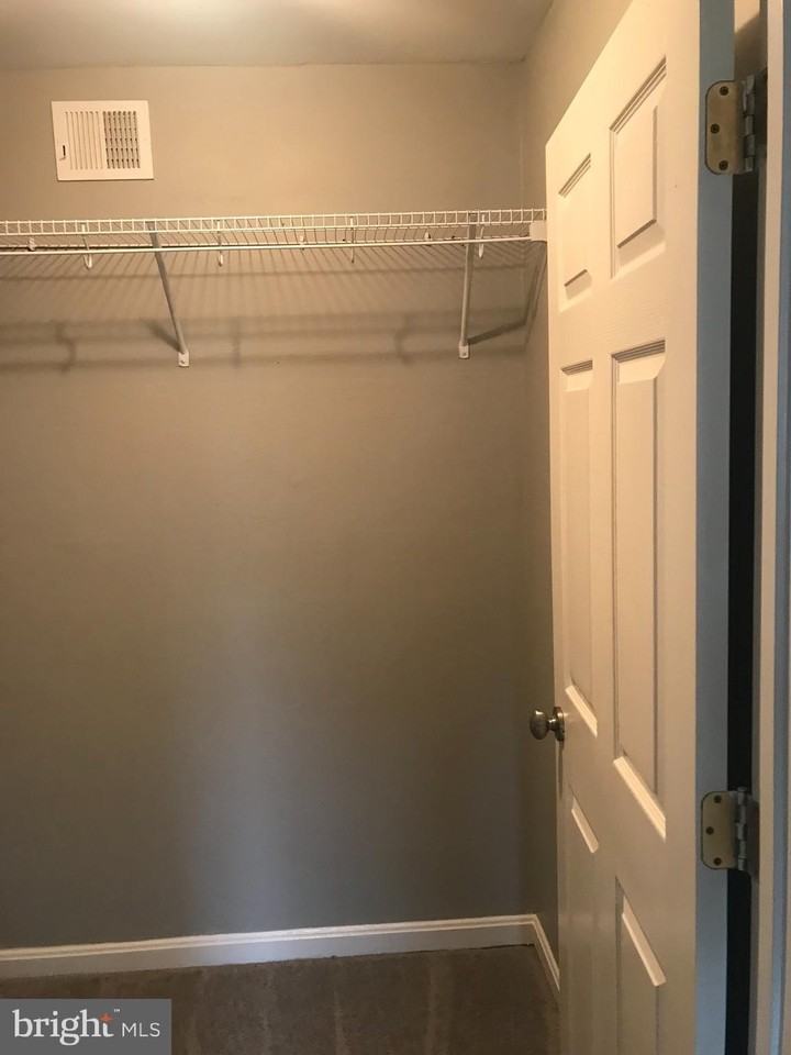 4662 Deerwatch Dr - Photo 6 of 41