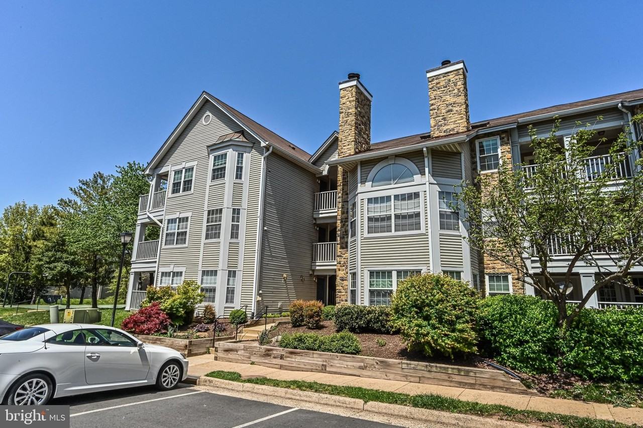 5601 Willoughby Newton Dr Unit 36 - Photo 2 of 34