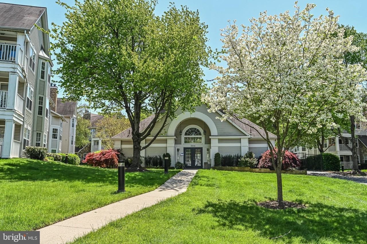 5601 Willoughby Newton Dr Unit 36 - Photo 3 of 34