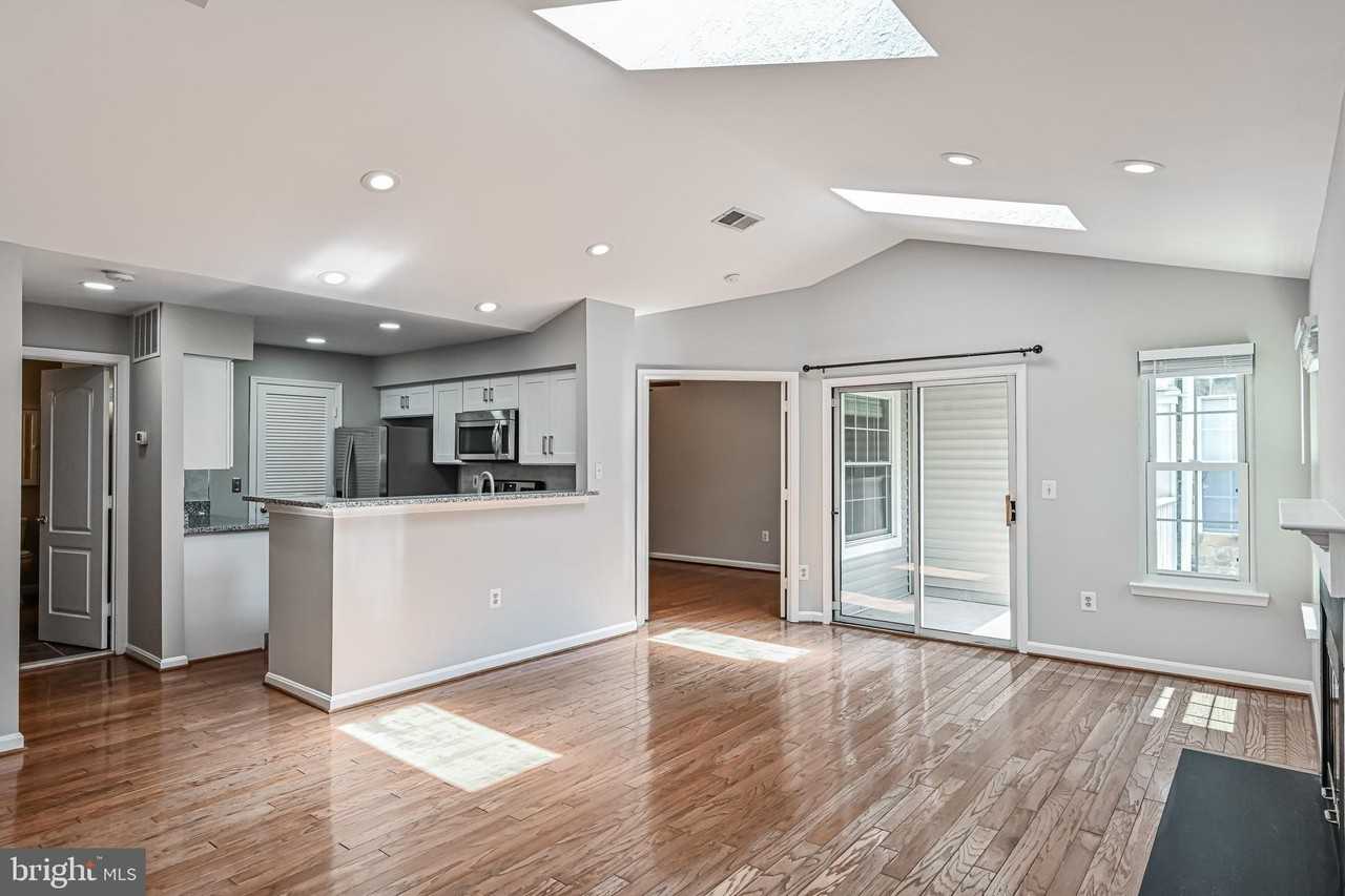 5601 Willoughby Newton Dr Unit 36 - Photo 7 of 34