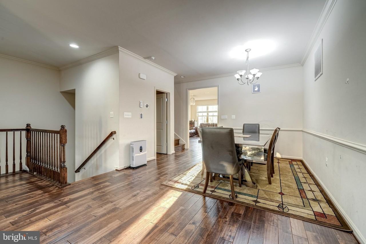 23697 Sailfish Sq - Photo 5 of 34