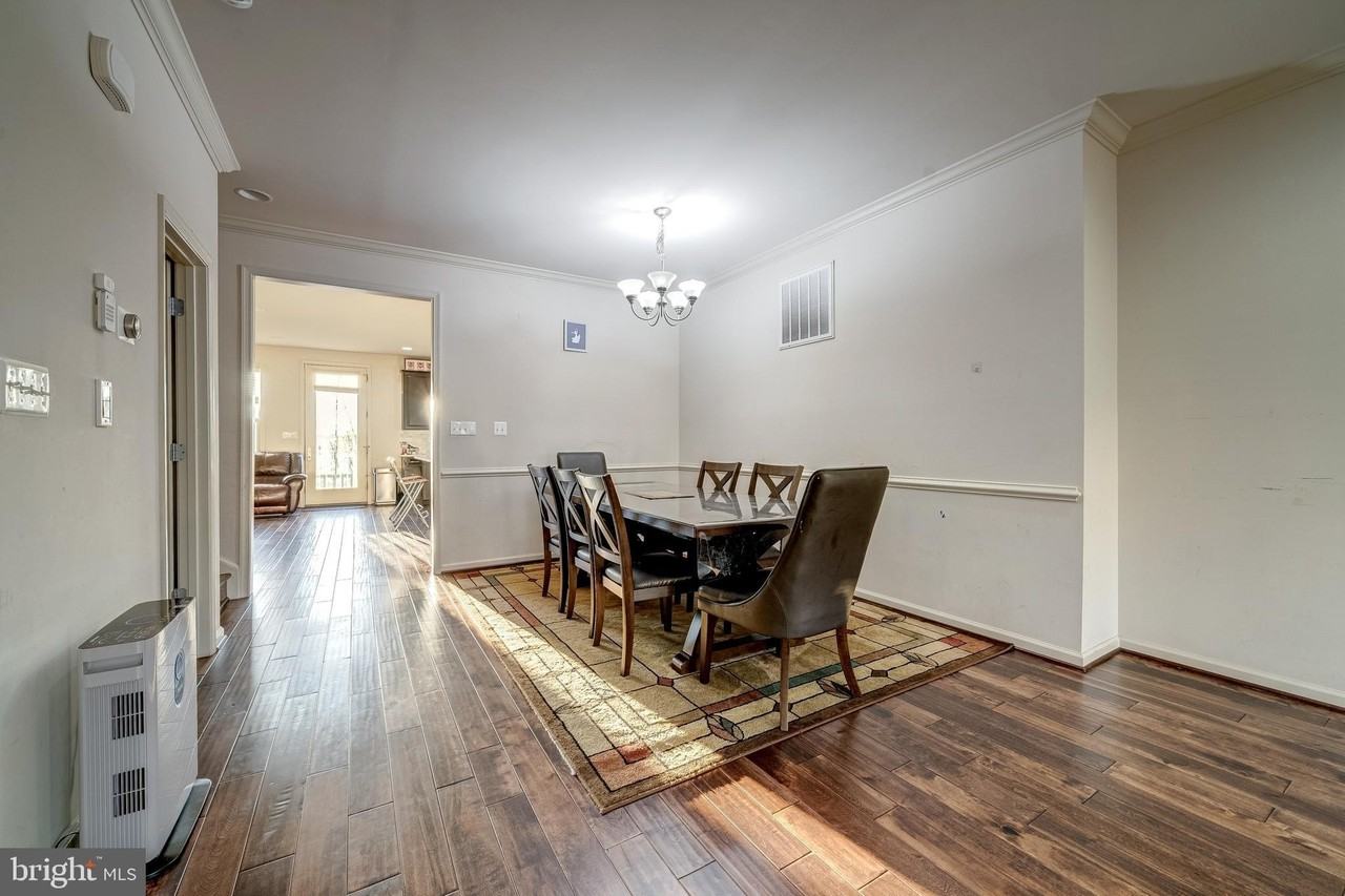 23697 Sailfish Sq - Photo 6 of 34