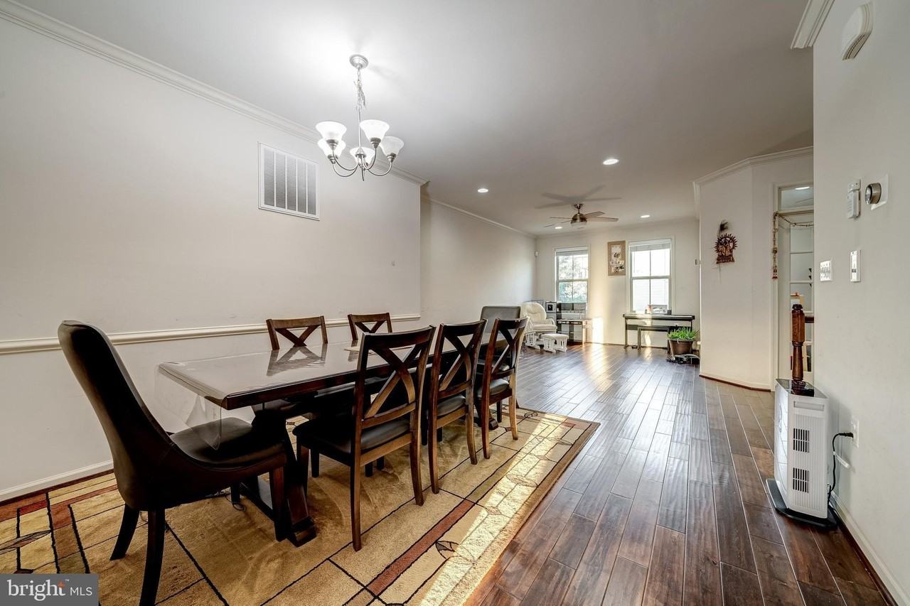 23697 Sailfish Sq - Photo 7 of 34