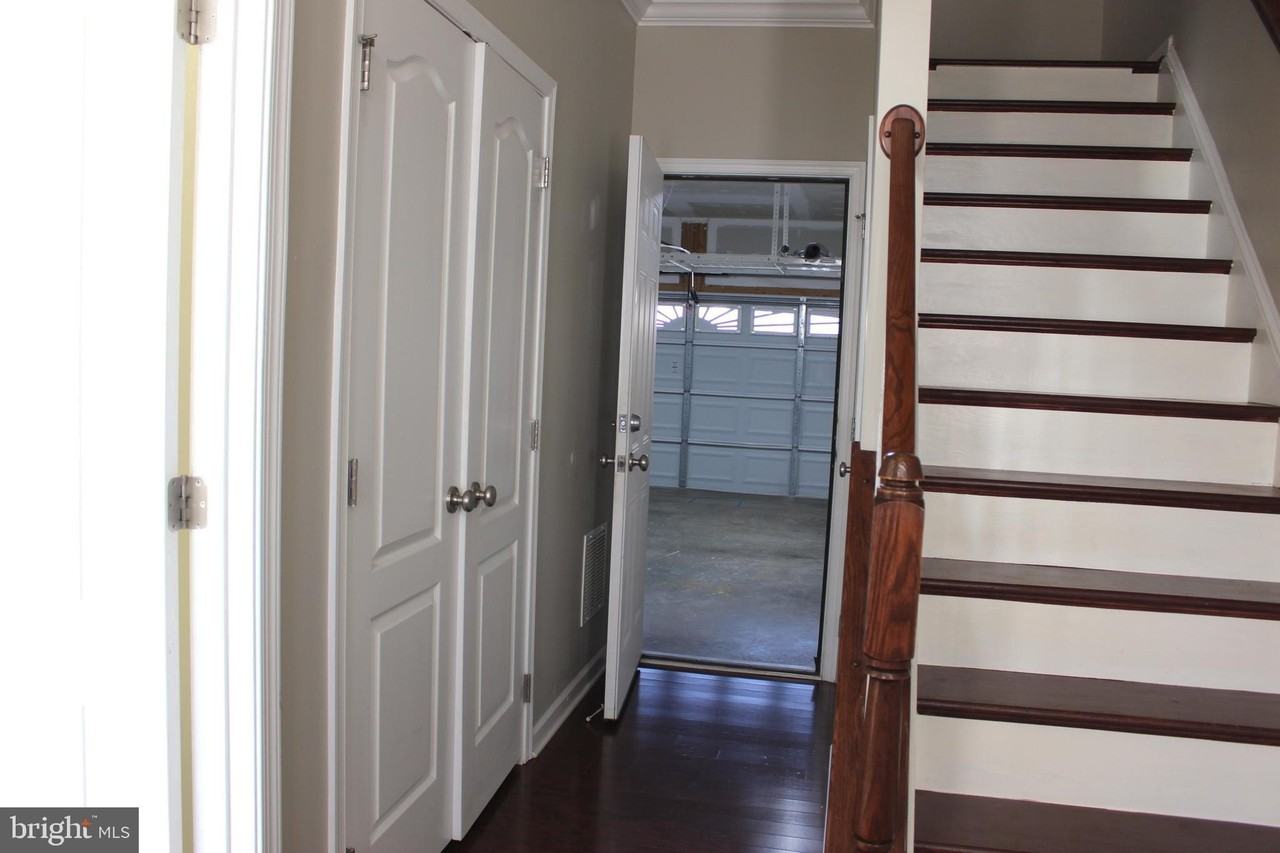 23261 Carters Meadow Ter - Photo 3 of 34