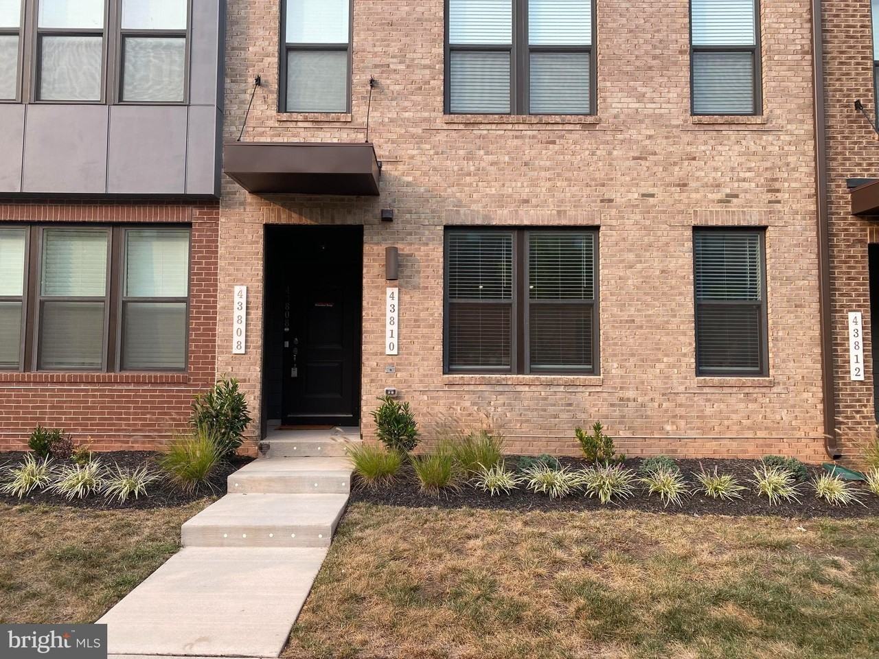 43808 Middleway Ter