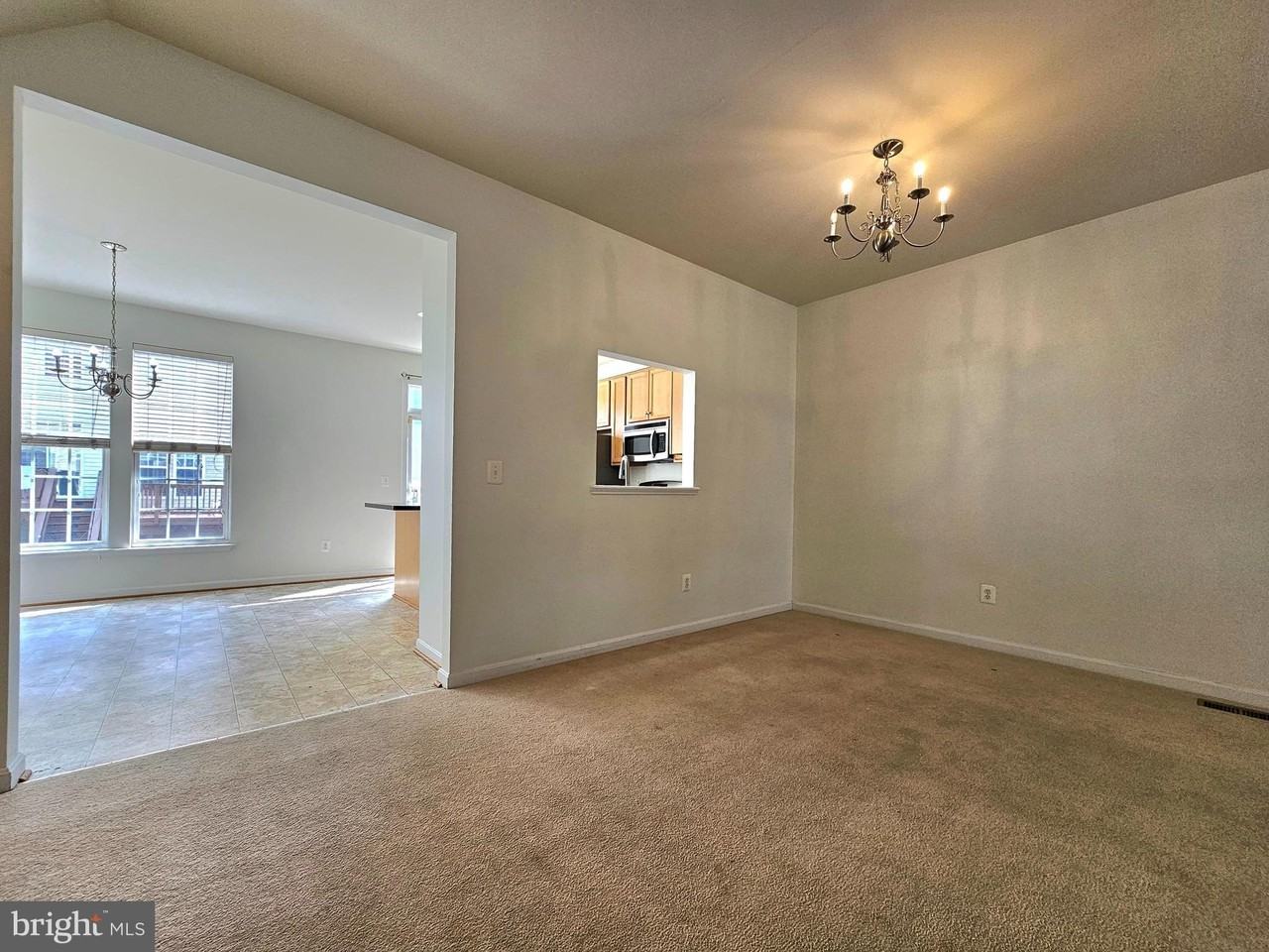 15328 Elizabeth Burbage Loop - Photo 5 of 30