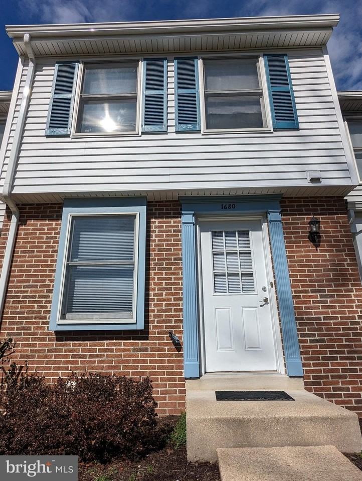 1680 Thenia Pl - Photo 2 of 39