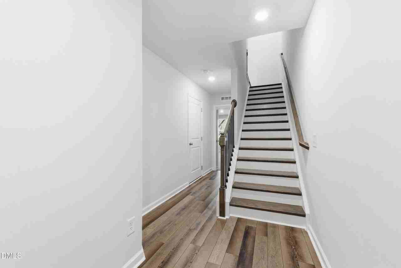 2530 Laurel Valley Way - Photo 6 of 26