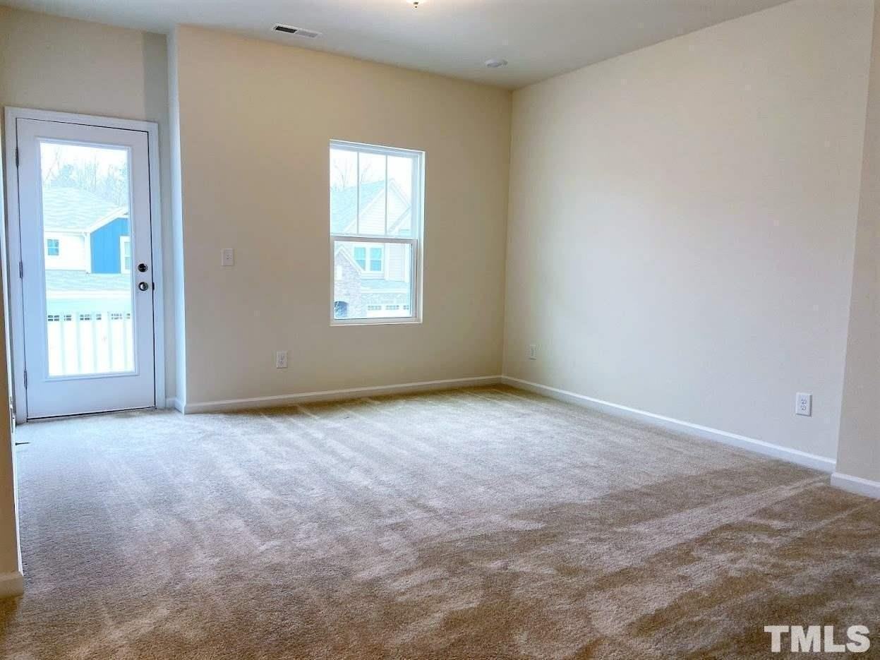 1221 Watcher Way - Photo 7 of 18