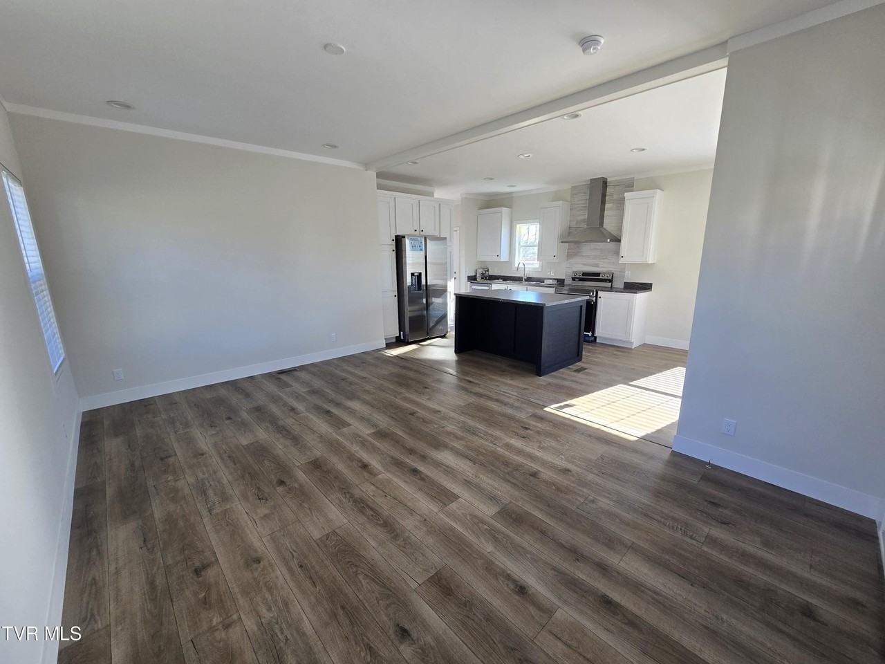 2208 Oak St - Photo 3 of 22