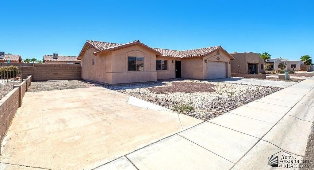 11149 E 26th St - Photo 2 of 21