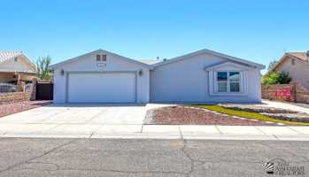 featured image of 10439 E 37th St