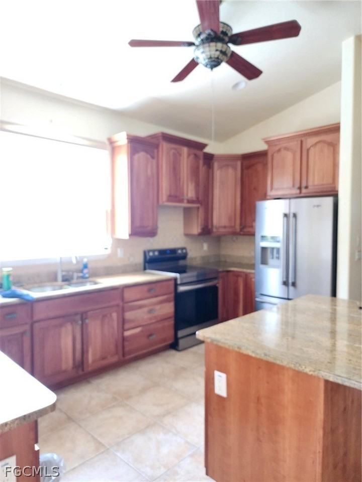 25211 Roland Ln - Photo 3 of 17