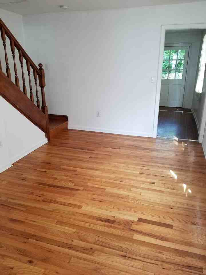 81 Conduit St #1 - Photo 4 of 16