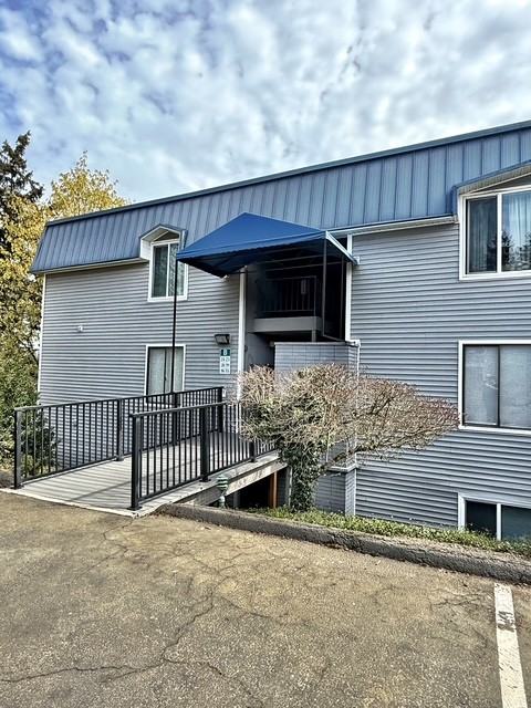 924 Shorewood Dr #B16