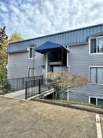 featured image of 924 Shorewood Dr #B16