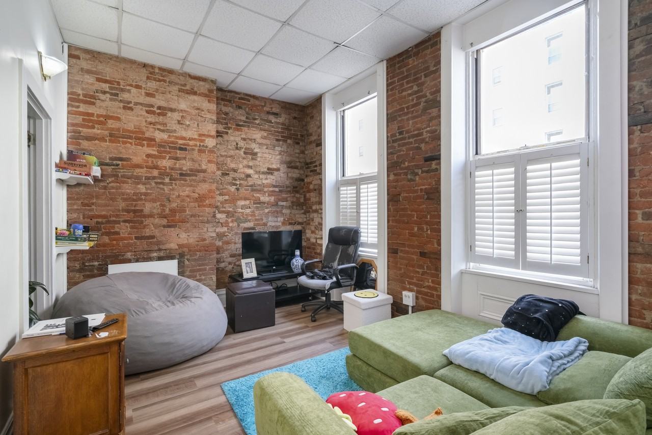 2120 E Carson St #1 - Photo 3 of 26