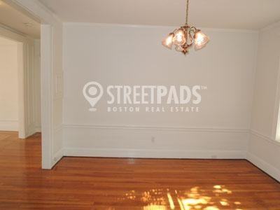 90 Maple St - Photo 7 of 10