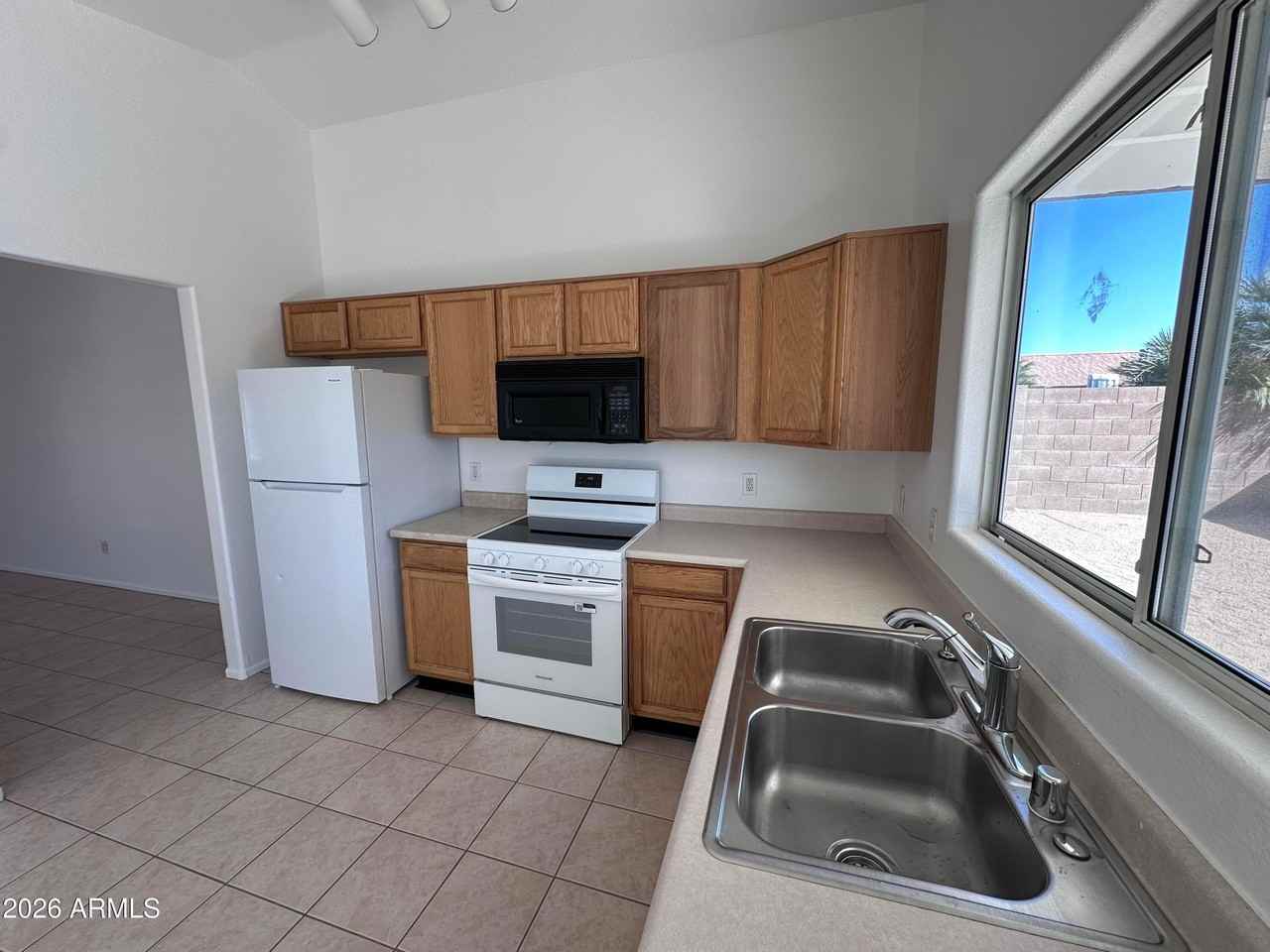 3043 W Covey Ln - Photo 3 of 17