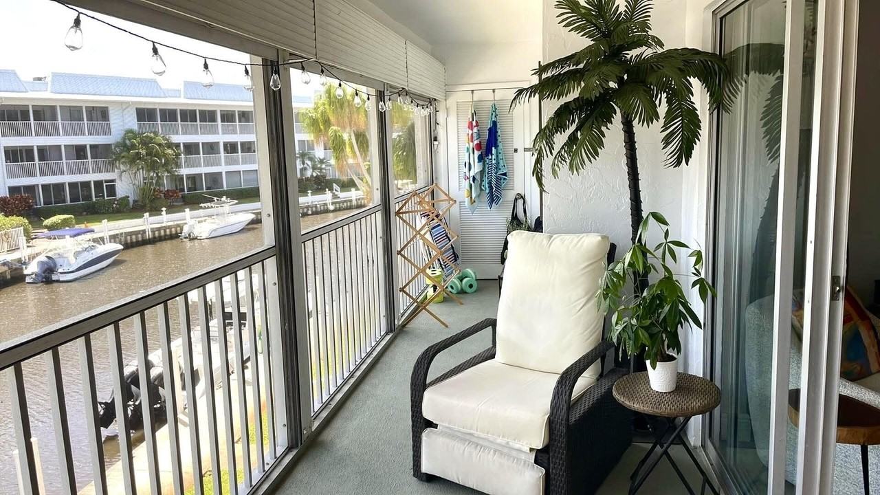 1856 Sw Palm City Rd #203 - Photo 7 of 22