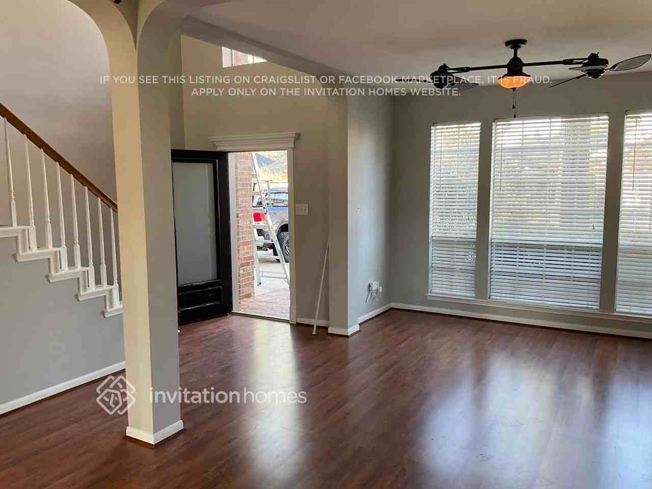 3423 La Seine Ln - Photo 2 of 11