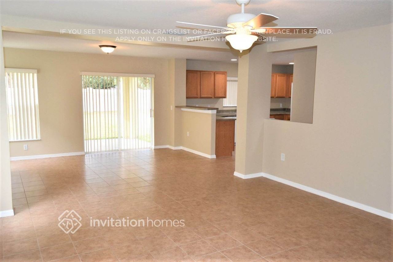 9313 Wellstone Dr - Photo 2 of 10