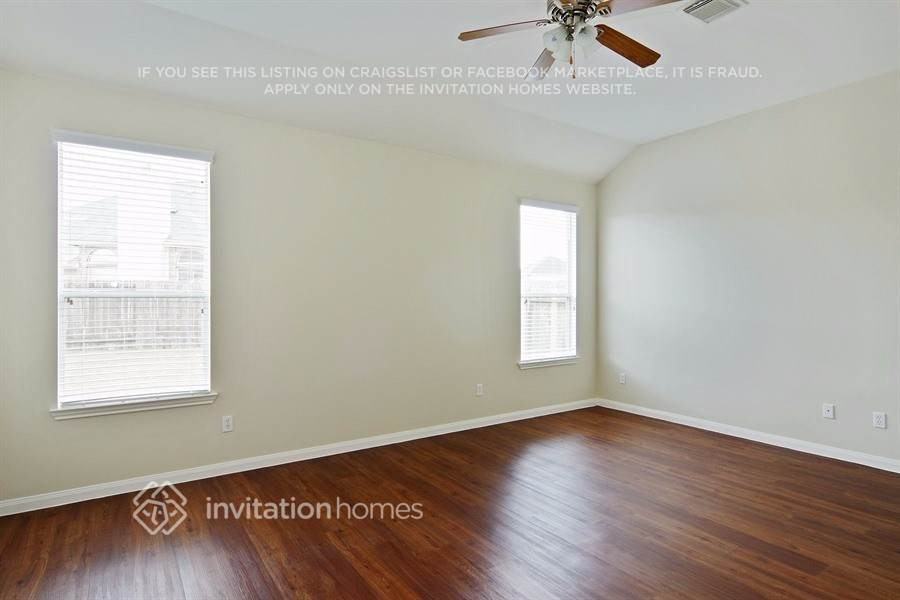 3807 Liberty Square Trl - Photo 5 of 20