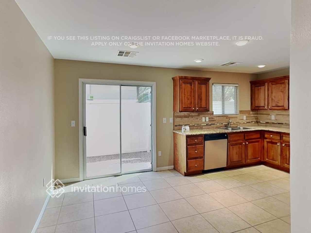 9180 Giardino Villa St - Photo 7 of 20