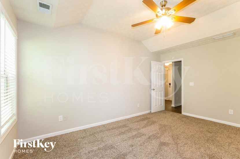 189 Waters Edge Dr - Photo 7 of 15