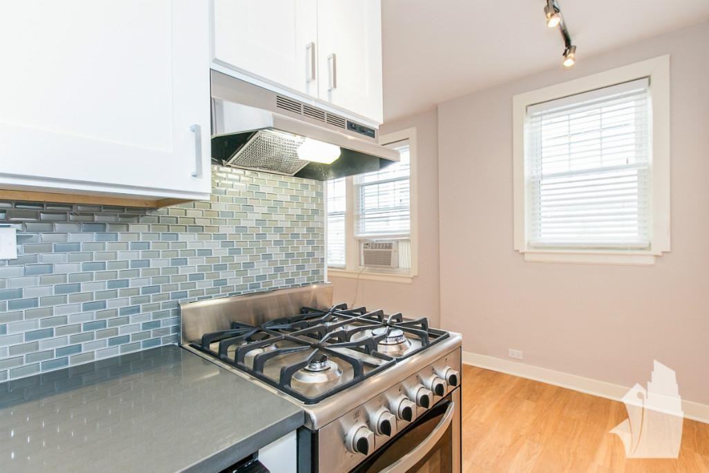 511 W Belmont Ave #3 - Photo 7 of 10