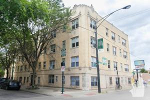featured image of 4756 N Maplewood Ave #211