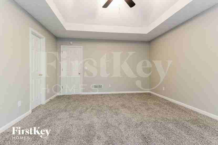 940 Willow Hollow Dr - Photo 6 of 15