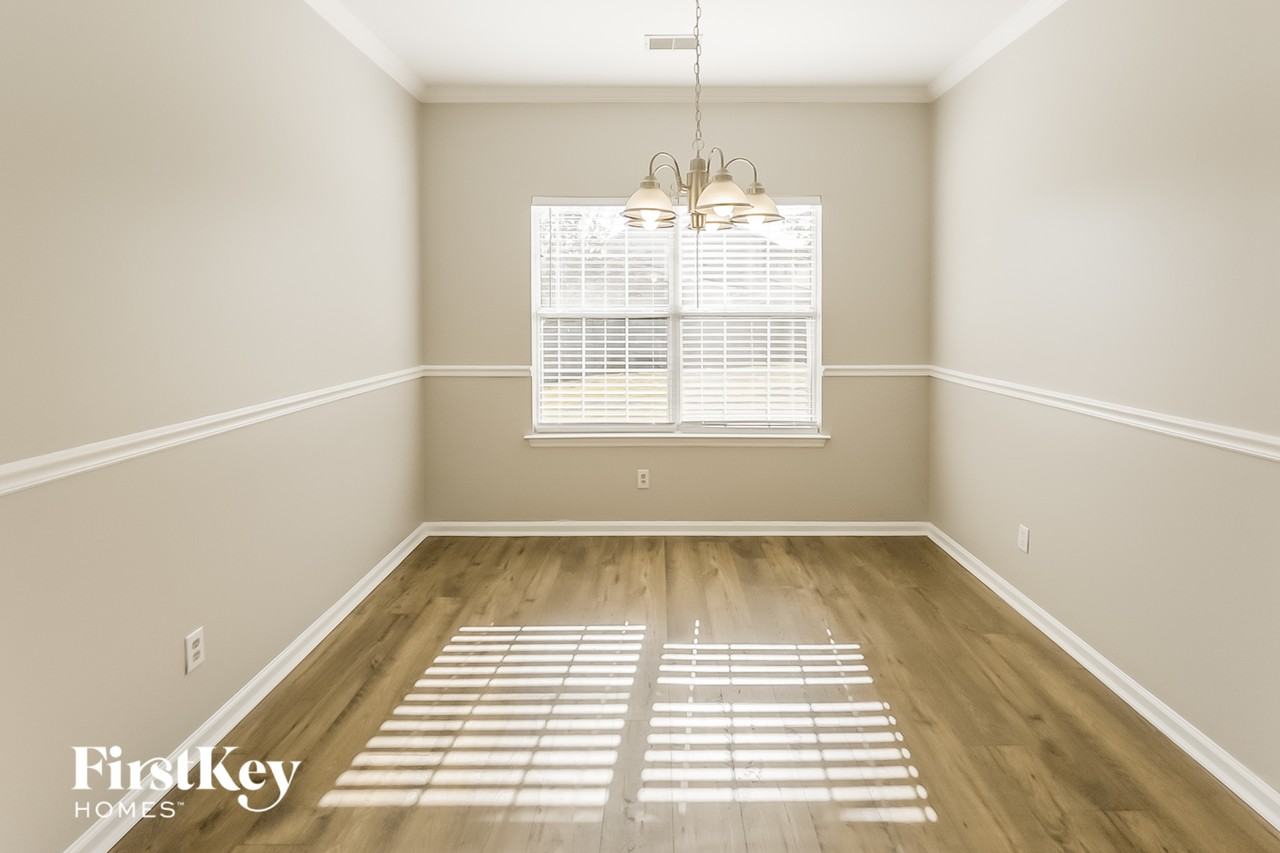 118 Hearthstone Cir - Photo 4 of 15