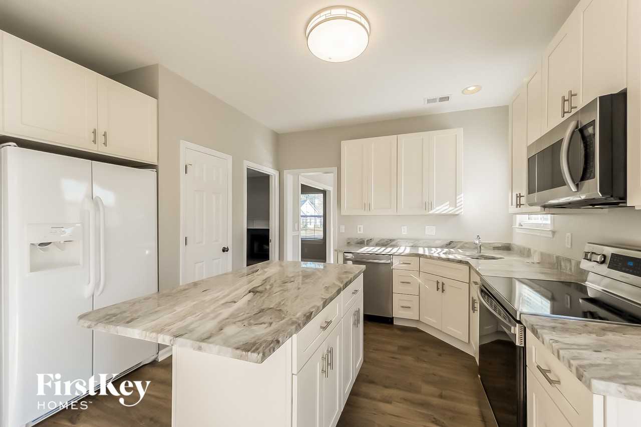 118 Hearthstone Cir - Photo 7 of 15