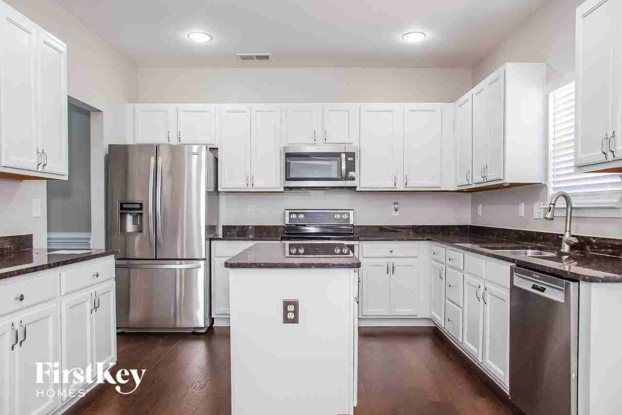 12619 William Walker Ct - Photo 7 of 14