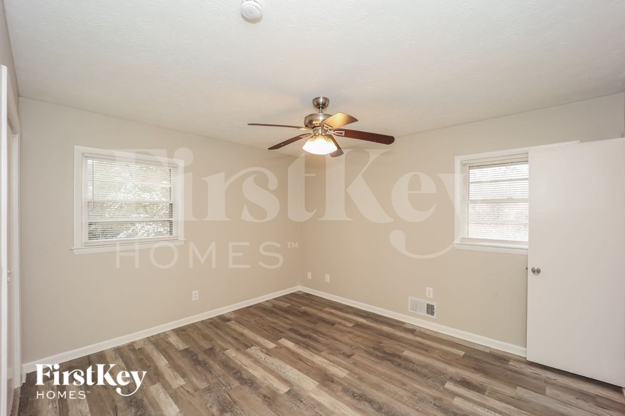 347 Judy Dr - Photo 7 of 16