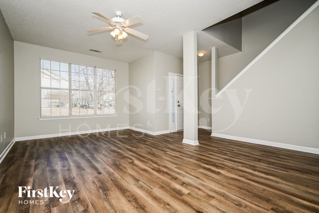 2355 Brianna Dr - Photo 2 of 16