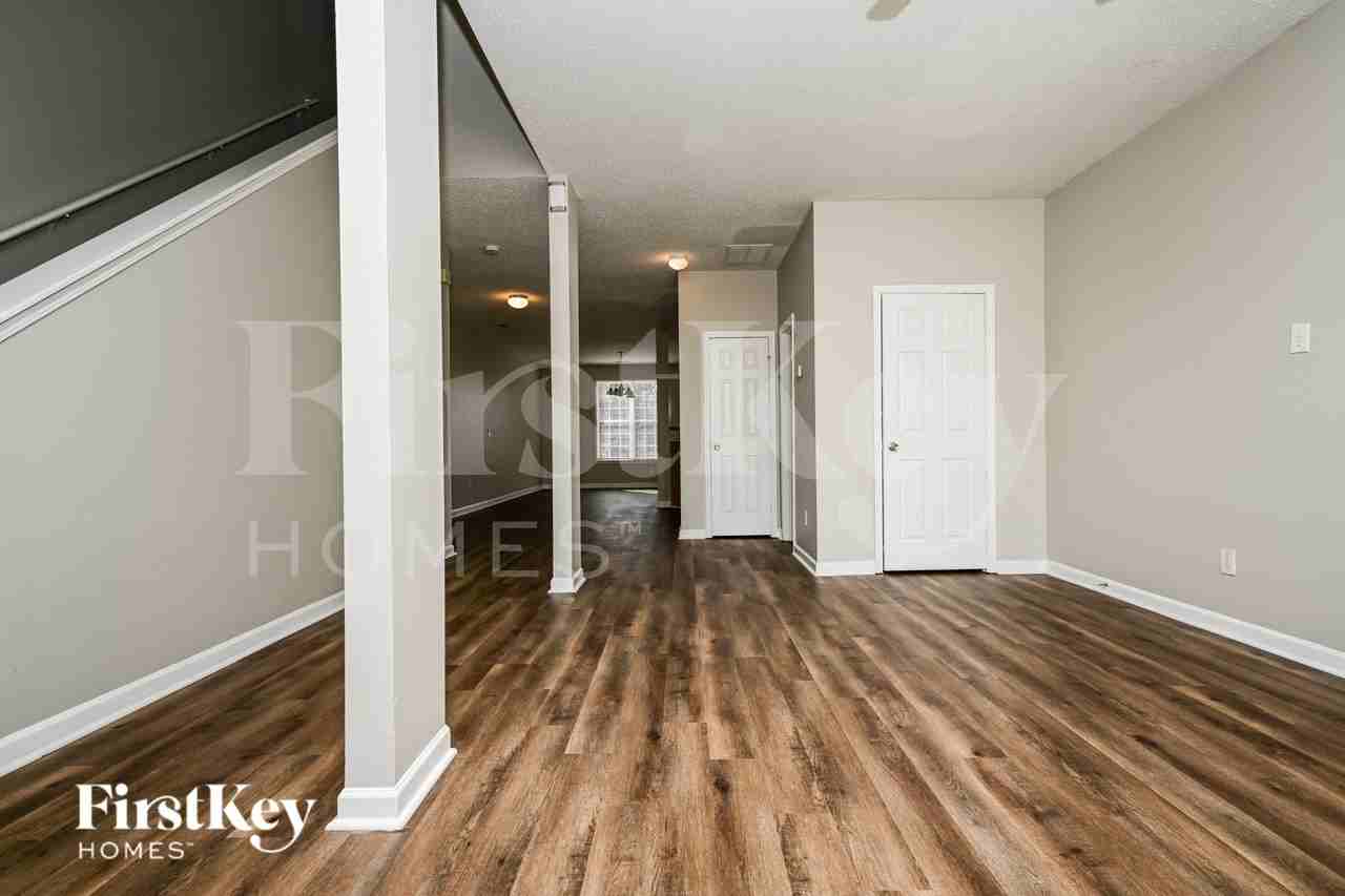 2355 Brianna Dr - Photo 3 of 16