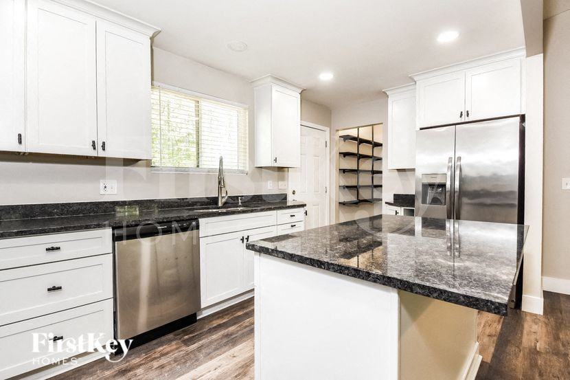 595 School Rd - Photo 6 of 15