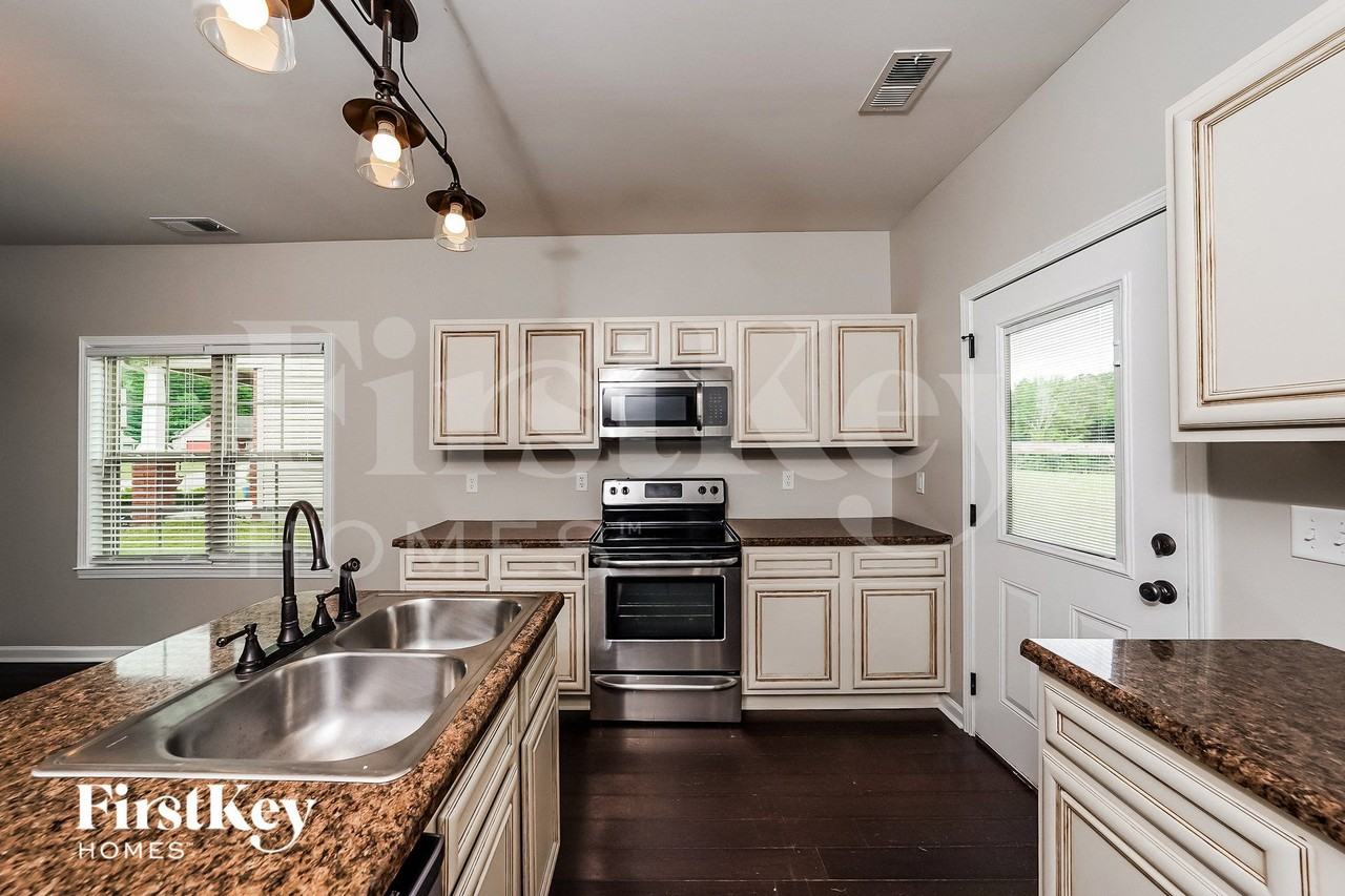 345 Deer Creek Way - Photo 5 of 15