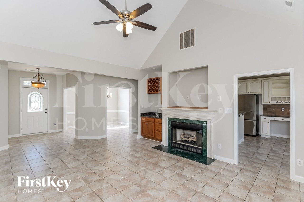 1001 Josey Ln - Photo 3 of 15