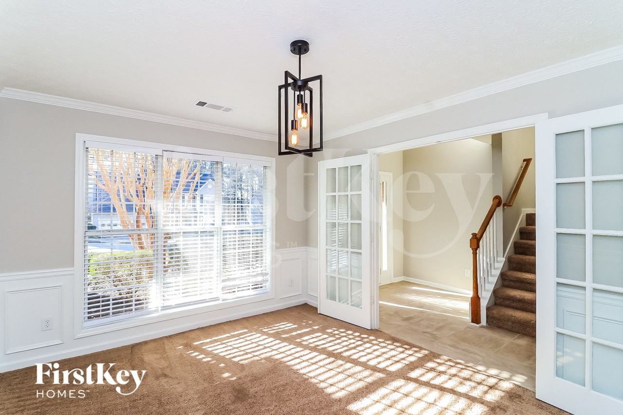 640 Alcovy Springs Dr - Photo 5 of 16