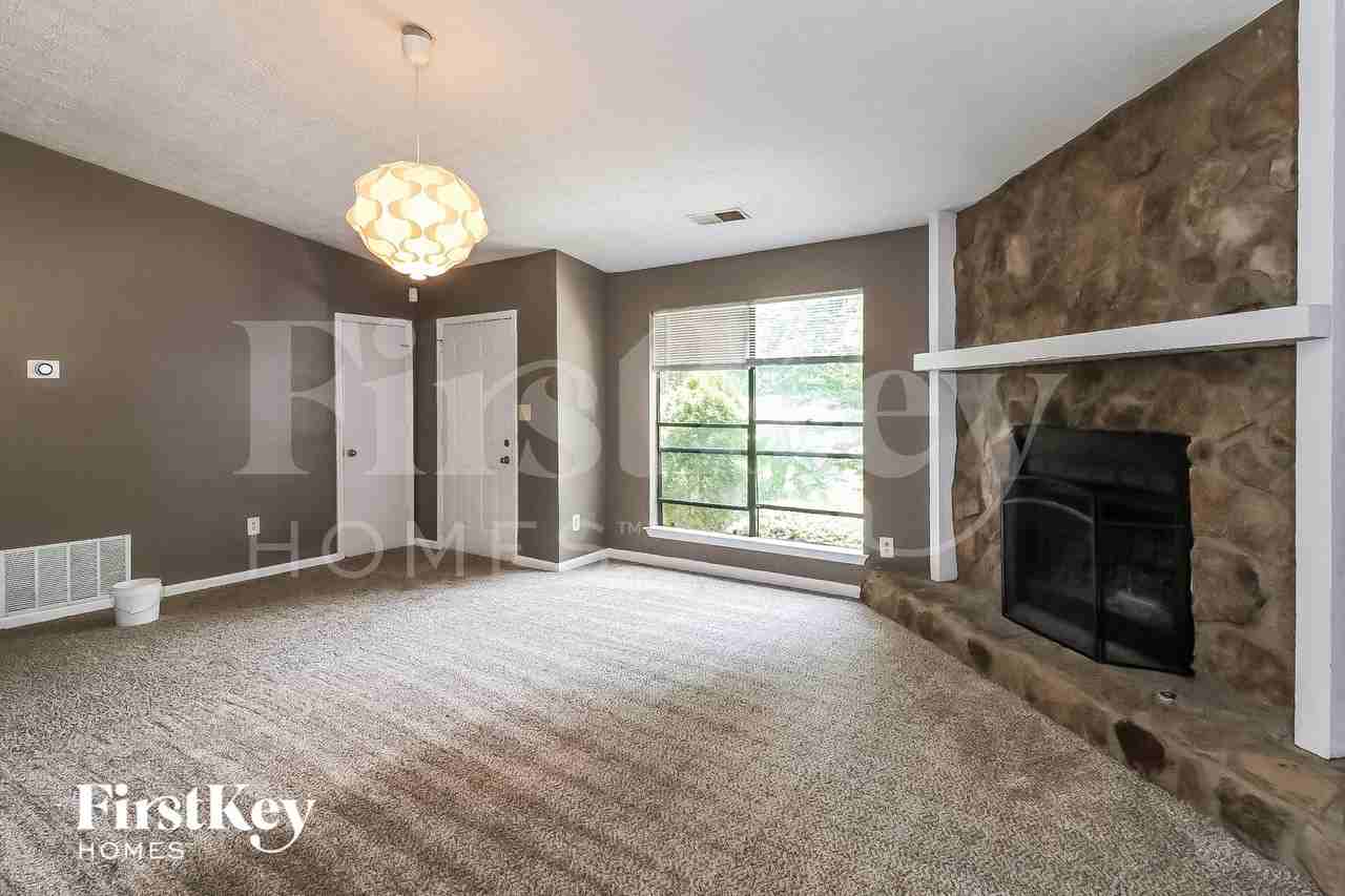 611 Paden Mill Trl - Photo 2 of 15