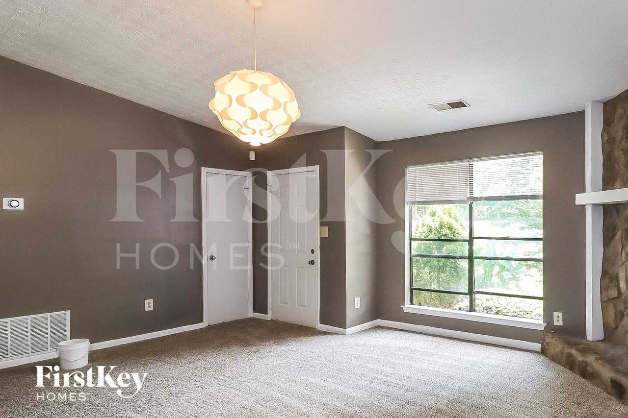 611 Paden Mill Trl - Photo 3 of 15