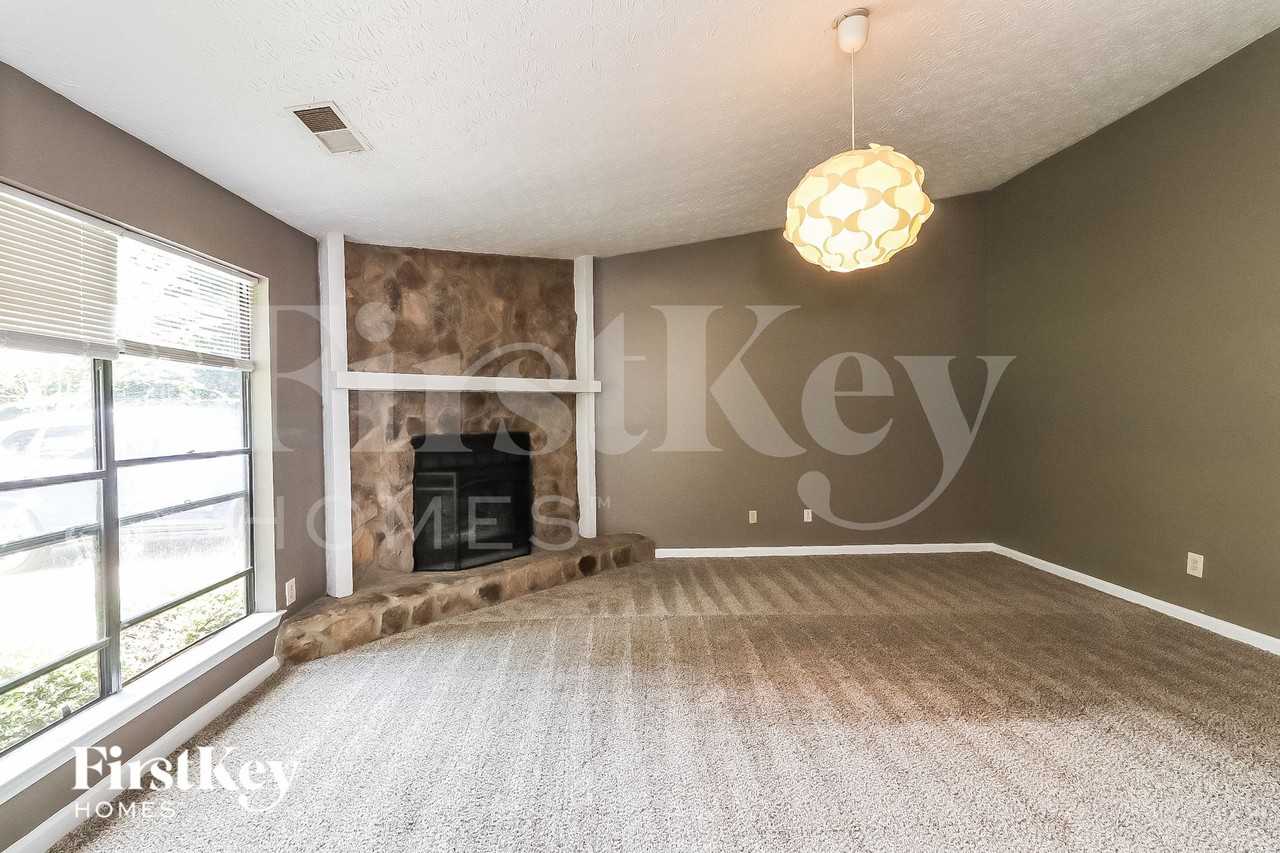 611 Paden Mill Trl - Photo 4 of 15