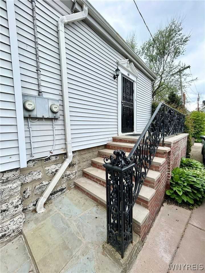 40 Oakland Pl - Photo 2 of 28