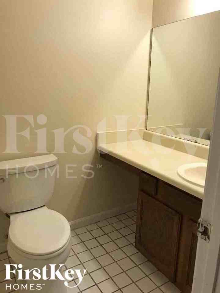 5334 Memorial Ln - Photo 7 of 15