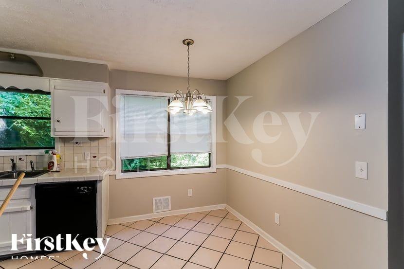 4442 Old Mabry Pl Ne - Photo 6 of 18